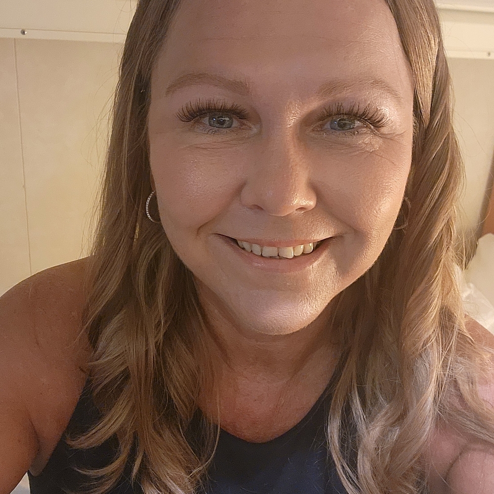 Meet your Posher, Crystal